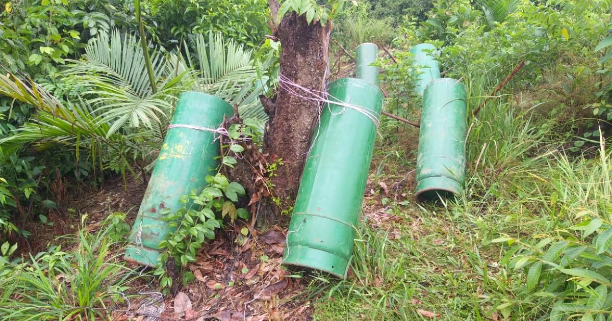 Army destroys cylinder-type decoy in road corridor between Huila and Cauca