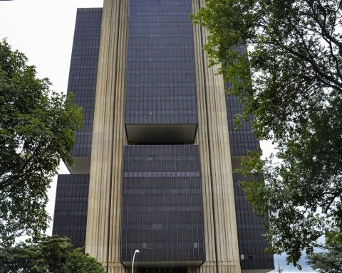 BC maintains basic interest rates at 15% per year for the third time in a row