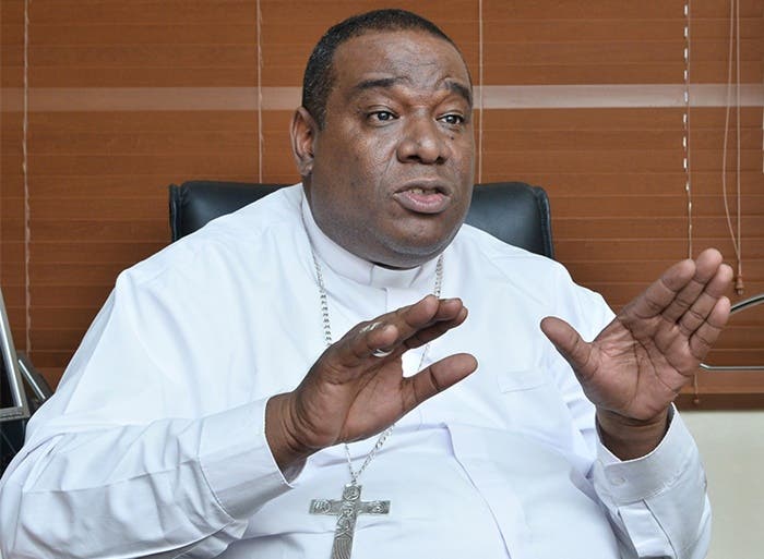 Obispo Castro Marte alerta sobre degradación social en el país tras sentencia del TC