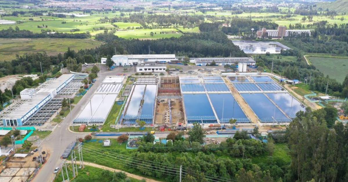 Bogotá aqueduct explains the color of the water in the north and west of the capital