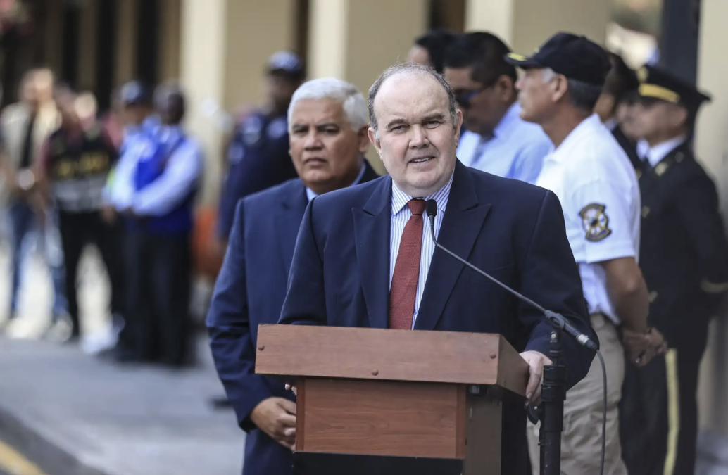 CADE 2025: Rafael López Aliaga proposes withdrawal from the Court of Rights "Inhuman"