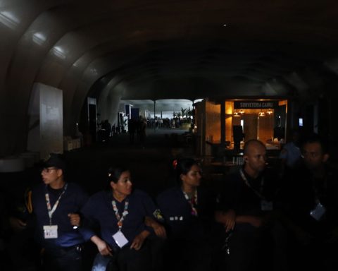 COP30: 21 people were treated after fire, says ministry