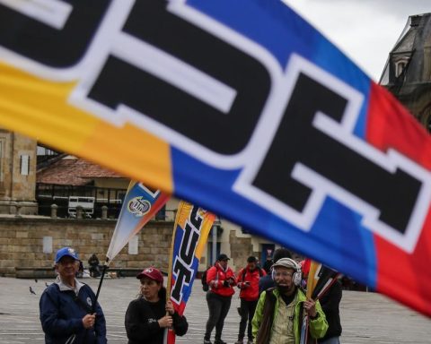 CUT and Fecode demand the implementation of the new teacher health system