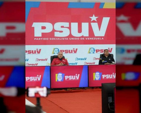 Cabello: Government of Trinidad assumed a position of being a front against Venezuela