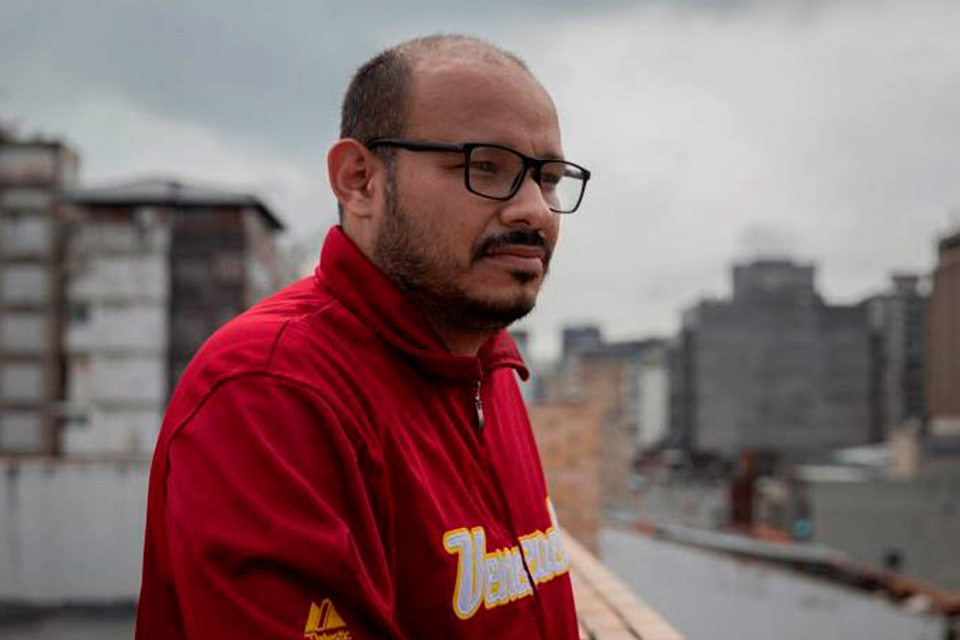 Carlos Julio Rojas has been in isolation in El Helicoide for 100 days, his wife denounces
