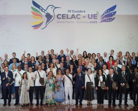 Celac-EU Summit: Venezuela “looks bad” by separating itself from the final declaration, says expert