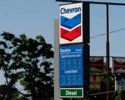 Chevron defends its presence in Venezuela