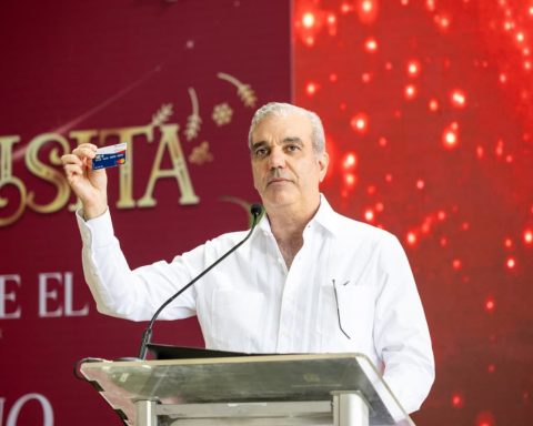 Christmas Bonus 2025: Government begins distribution for 2.6 million Dominicans