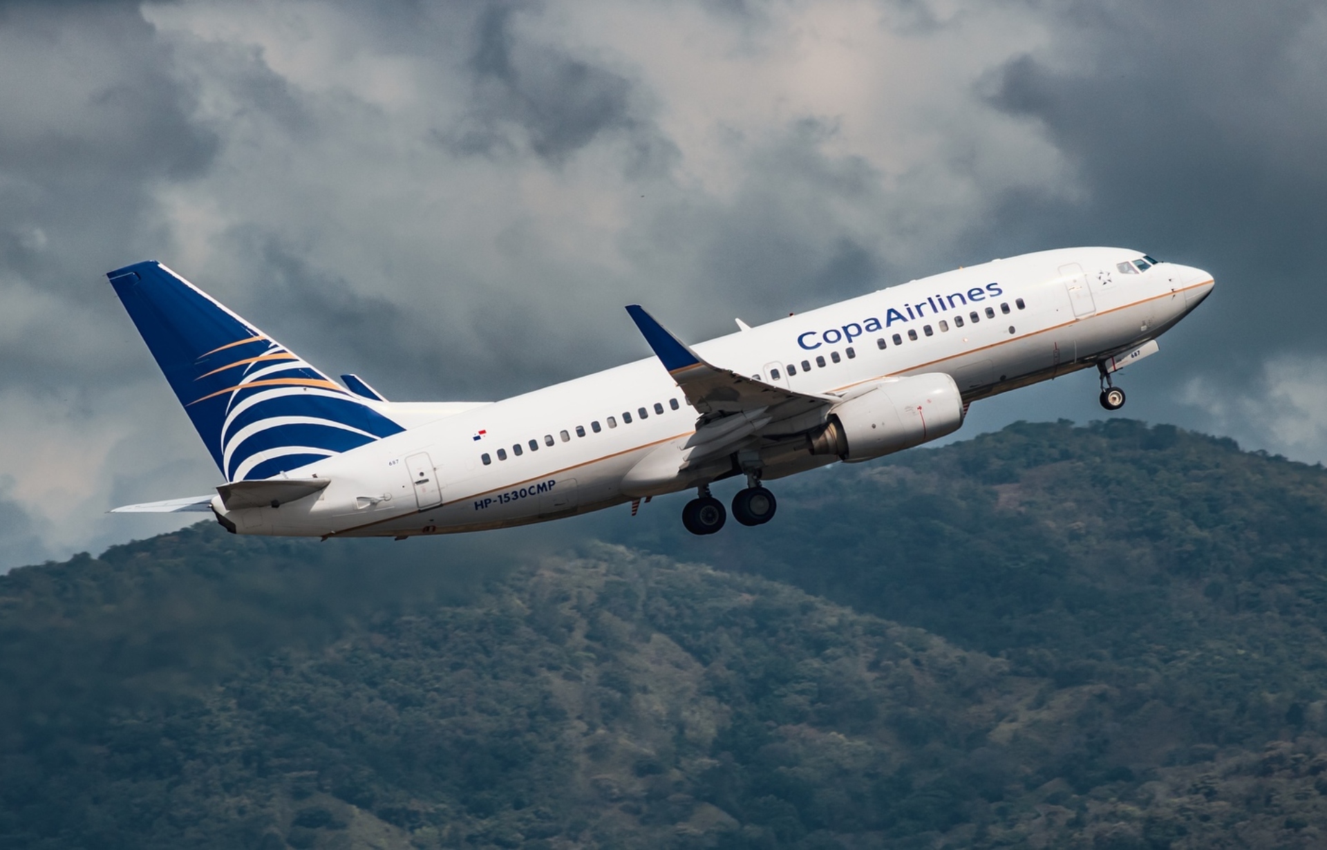 Copa Airlines maintains flights to Venezuela but only during daylight hours