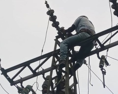 Corpoelec denounces “sabotage” after the fall of three transmission towers in Anzoátegui
