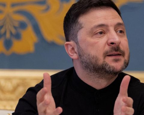 Corruption scandal and court battles test Zelensky in Ukraine