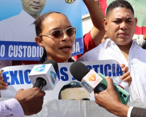 Tribunal dicta tres meses de prisión preventiva para asesinos de joven en Santo Domingo Este