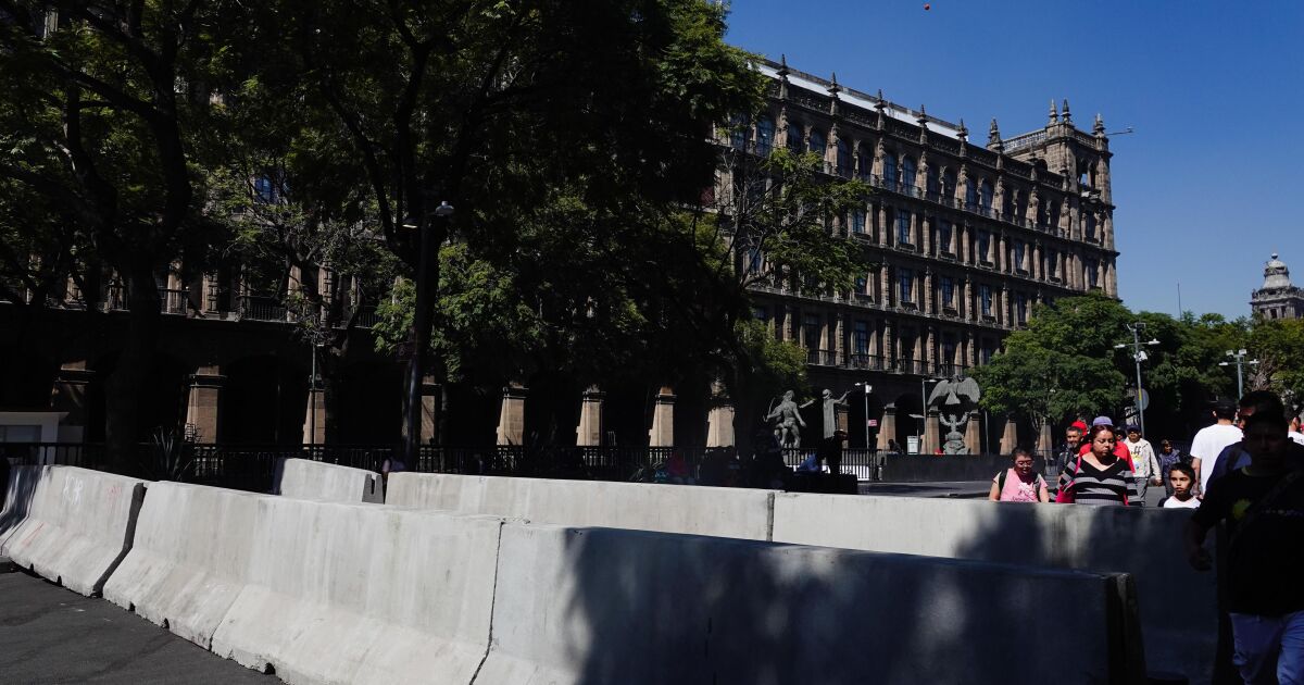 Court: it is unnecessary to resort to violence to make claims