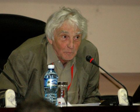 Cuba bids farewell and recognizes Armand Mattelart, pioneer of criticism of the media and globalization