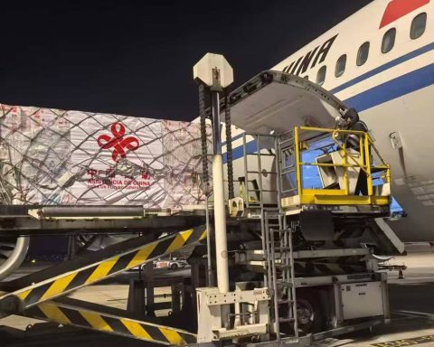 Cuba receives new donations of food and other items for the victims of Hurricane Melissa