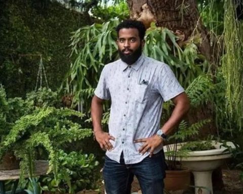 Cuban journalist Abraham Jiménez Enoa receives the 2025 Magnitsky Prize