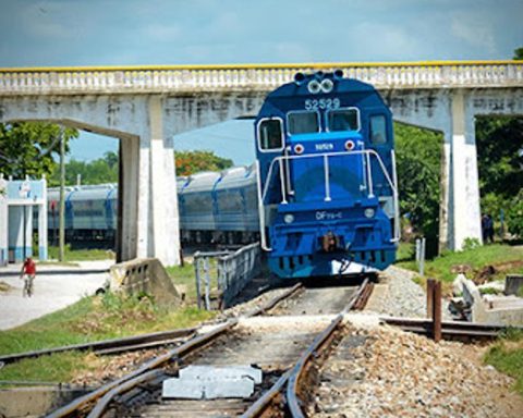 Cuban railway, an anniversary in crisis