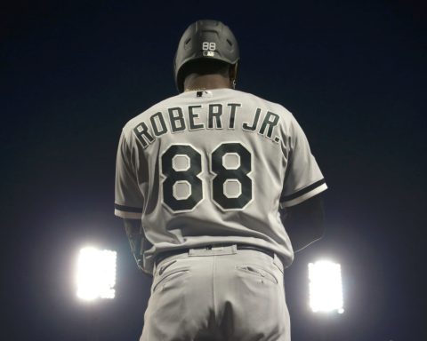 Cubans in MLB: Luis Robert Jr. stays in Chicago