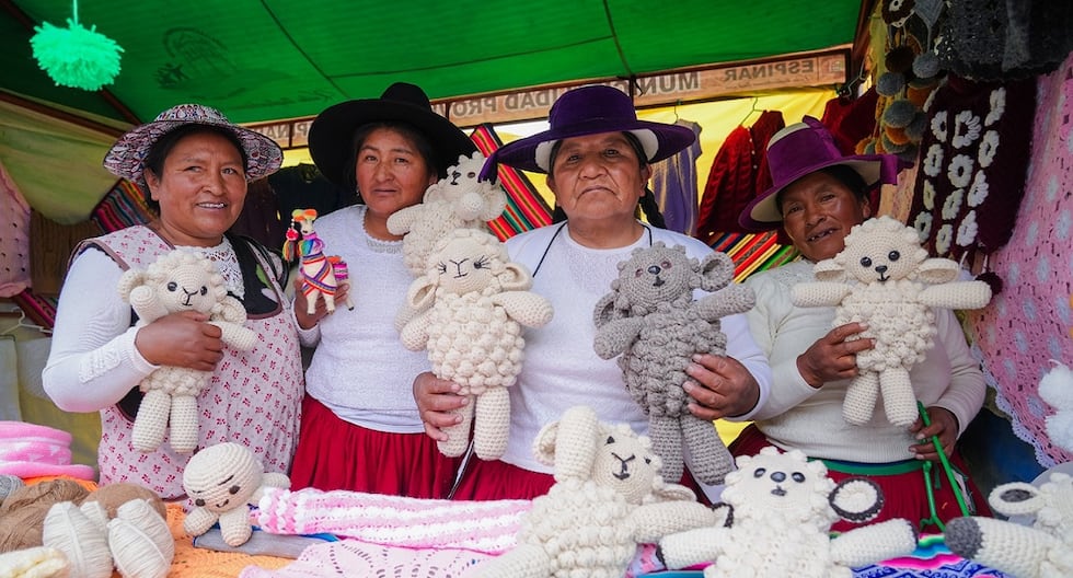 Cusco: 380 artisans from Espinar conclude the 'Crafts and commerce for the world' program