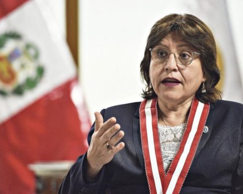 Delia Espinoza demands that Tomás Gálvez hand over the position of prosecutor of the Nation