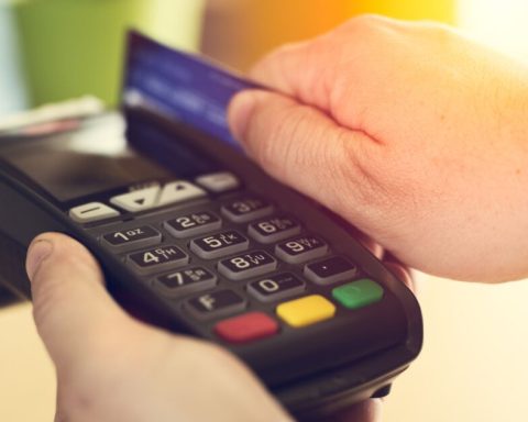 Despite economic weakness, credit cards grow by double digits