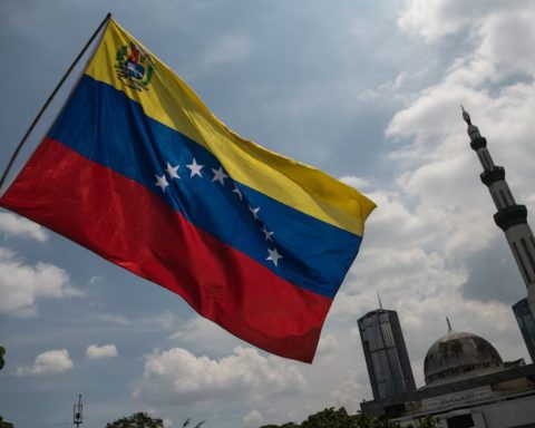 Disinformation, repression and resistance: the citizen pulse against control in Venezuela