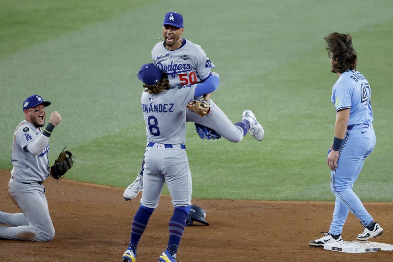 Dodgers ganan 3-1 ante Blue Jays de forma dramática y extienden Serie Mundial al Juego 7