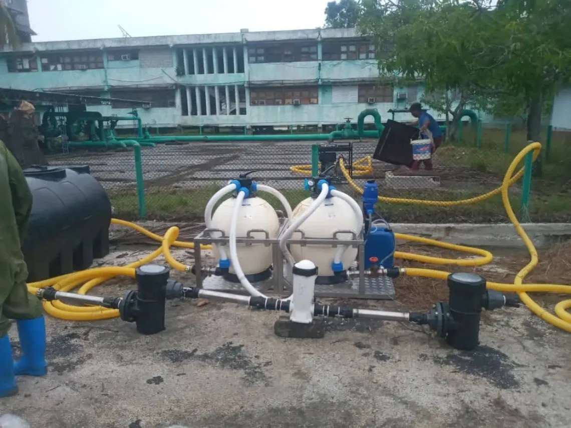 Drinking water for more than 21 thousand people and emergency kits for families in Granma after Melissa