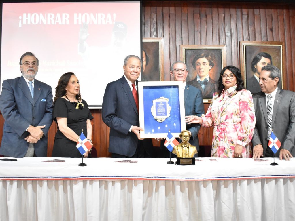 Duartiano Institute honors Juan Marichal with a “Patriotic Tribute”