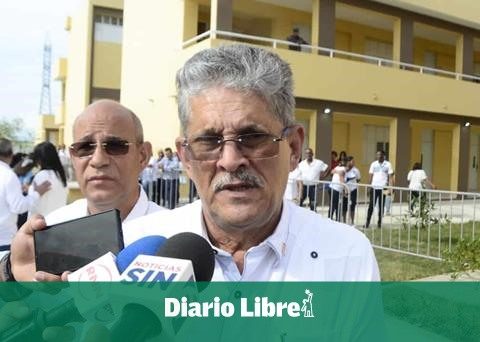 Education clarifies death of student at Santiago school