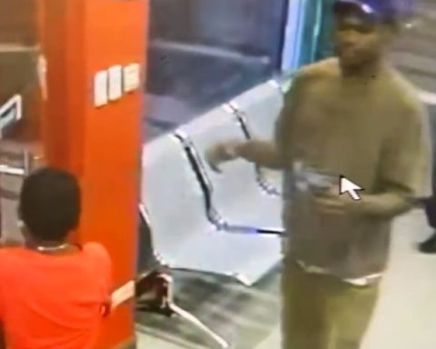 El Día photographer victim of theft: “He pretended to be a customer and took my backpack from the car when leaving the pharmacy”