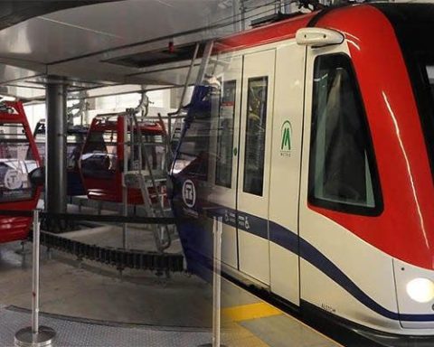 Falla eléctrica y presunta explosión provocan suspensión total del Metro de Santo Domingo