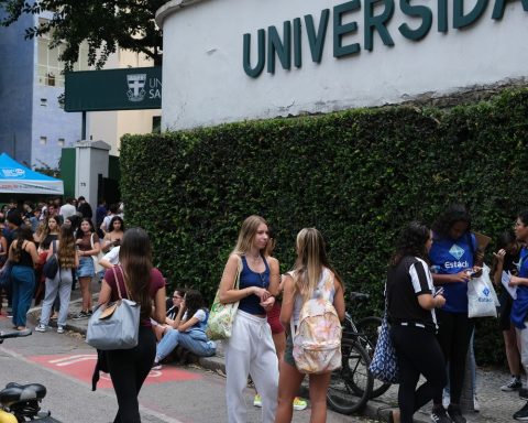 Enem 2025: candidates take mathematics and natural sciences test