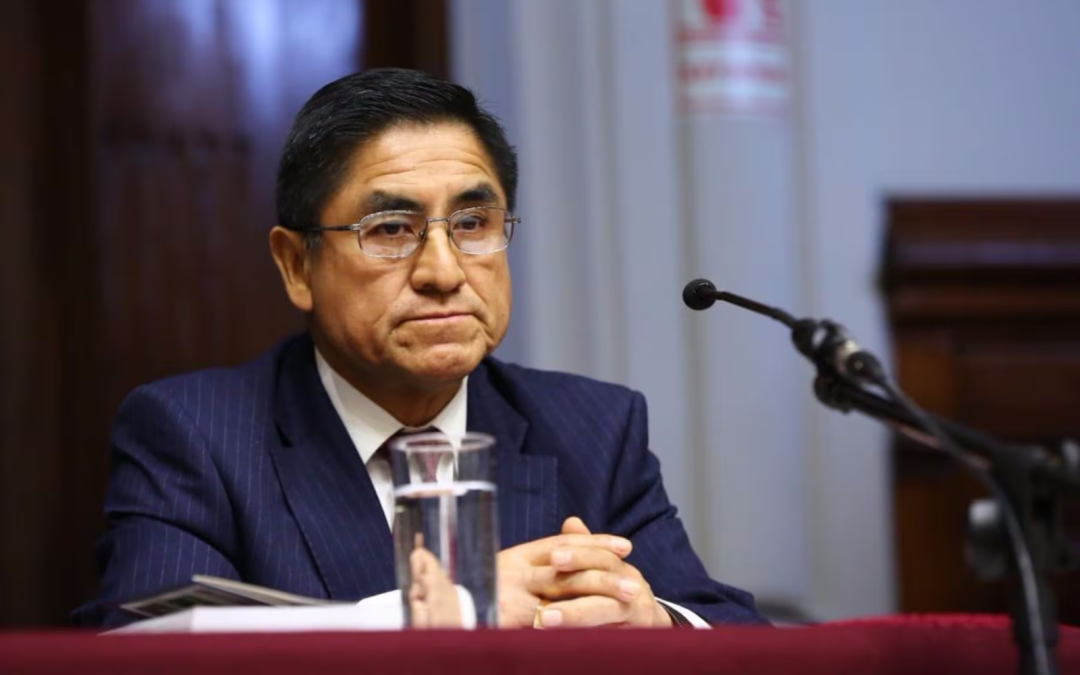 Executive approves extradition of César Hinostroza, investigated in the 'White Collars of the Port' case