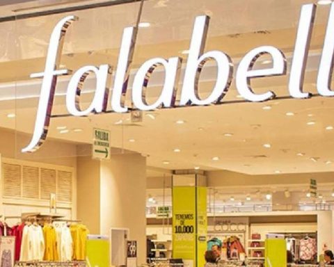Falabella denounces the discovery of three firecrackers in its stores during Halloween