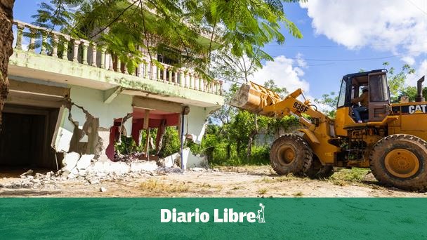 Families denounce destruction of their homes in Villa Mella