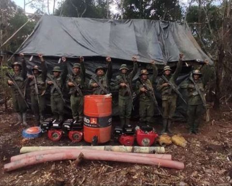 Fanb destroys illegal mining camp in Amazonas state