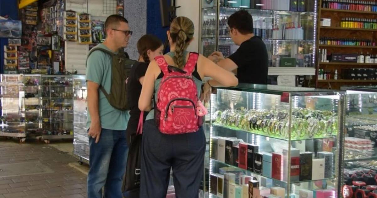 Fenalco warns that the political climate slows down business confidence, despite a slight recovery