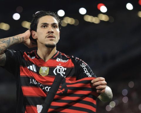 Filipe Luis suffers a weight loss for the final of the Copa Libertadores