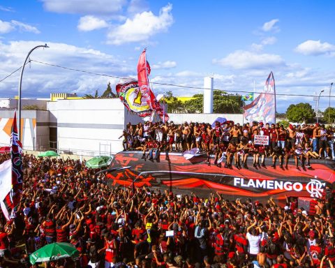 Flamengo embarks for the Libertadores final with a fan party