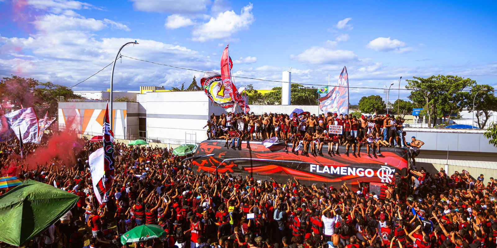 Flamengo embarks for the Libertadores final with a fan party