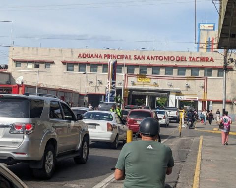 Foreign vehicles must apply for special insurance to travel in Venezuela