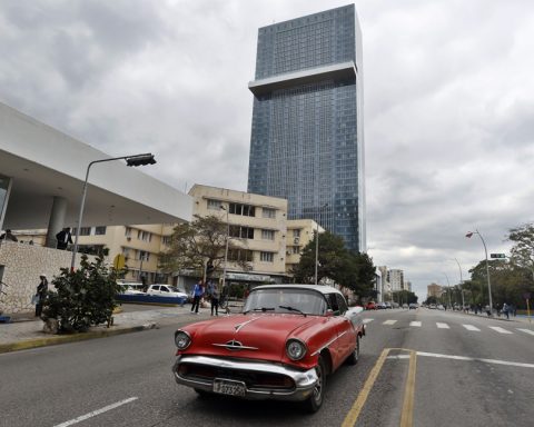 Four out of every five hotel rooms in Cuba were empty between January and September