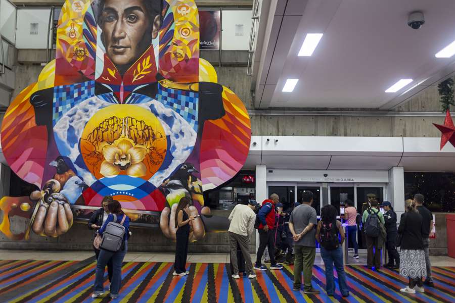 France adds to unjustified alarm by discouraging trips to Venezuela