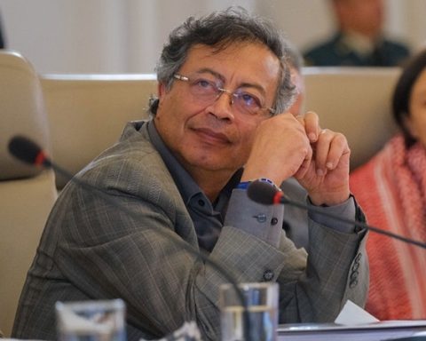 Retractación de Petro sobre clítoris