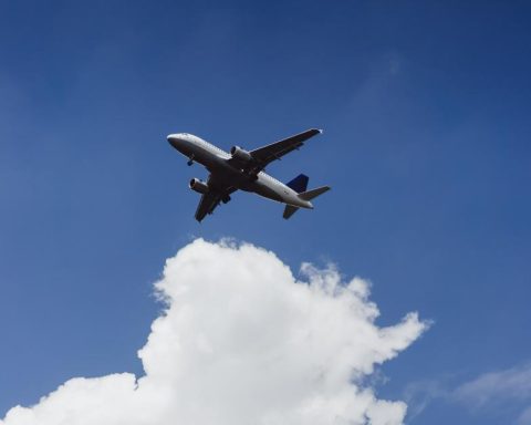 Global software update on Airbus A320 aircraft causes operational adjustments at Avianca