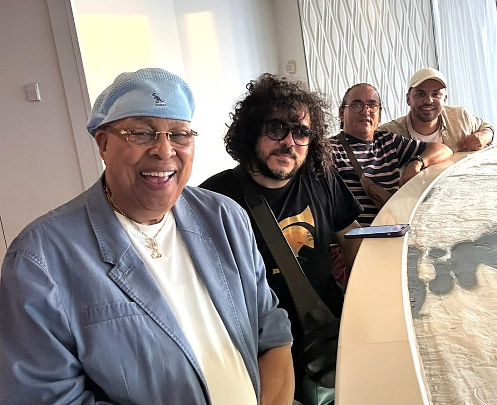 Gloria Estefan, César Orozco and Chucho Valdés, Cuban winners at the Latin Grammys