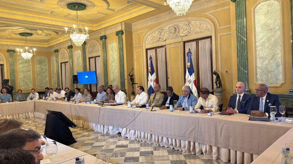 Government announces special aid of RD$12 billion for sectors affected by Hurricane Melissa
