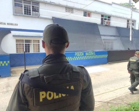 Grenade attack against Police substation in Robles, Jamundí
