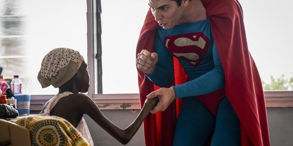 He "Brazilian Superman" restores hope to sick children on his first tour of Africa